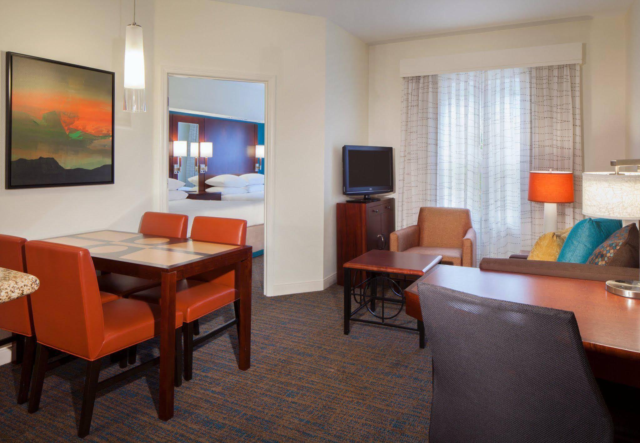 By Marriott Hotel 3*