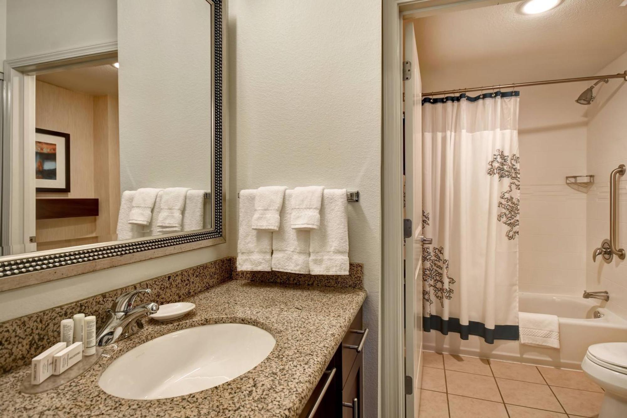 By Marriott 3* Stillwater