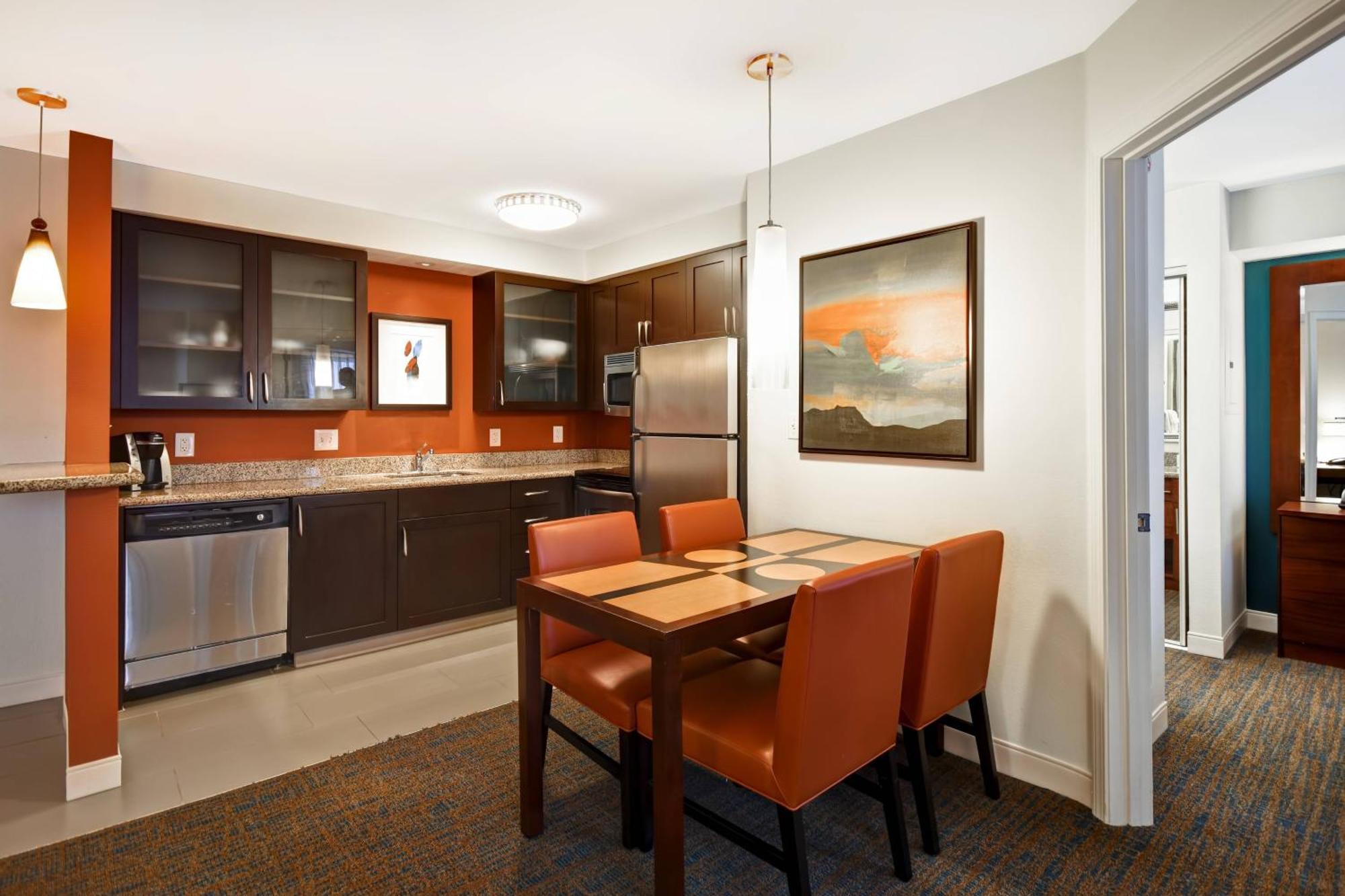 Hotel By Marriott 3*